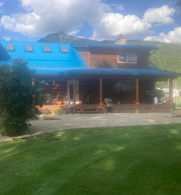 Cougar Mountain Cabin Rentals เวลเมาท์ ภายนอก รูปภาพ